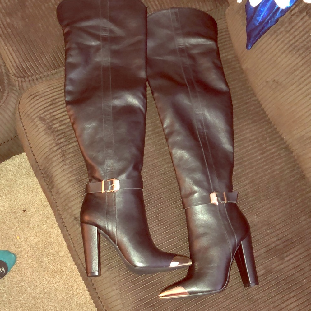 Thigh high boots! NEVER WARN!!